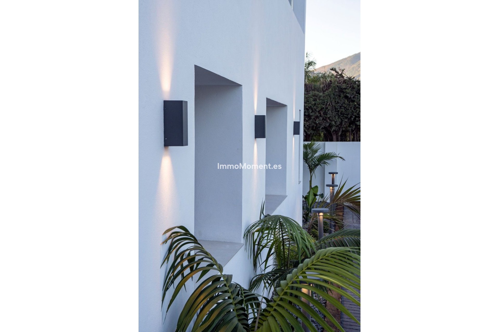 Resale - Detached villa - Marbella - Nueva Andalucía