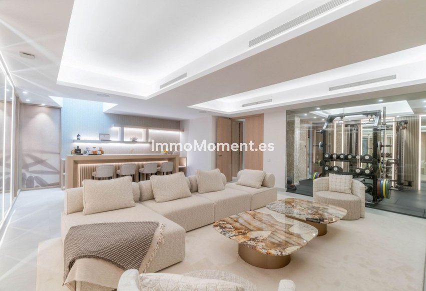 Resale - Detached villa - Marbella - Nueva Andalucía