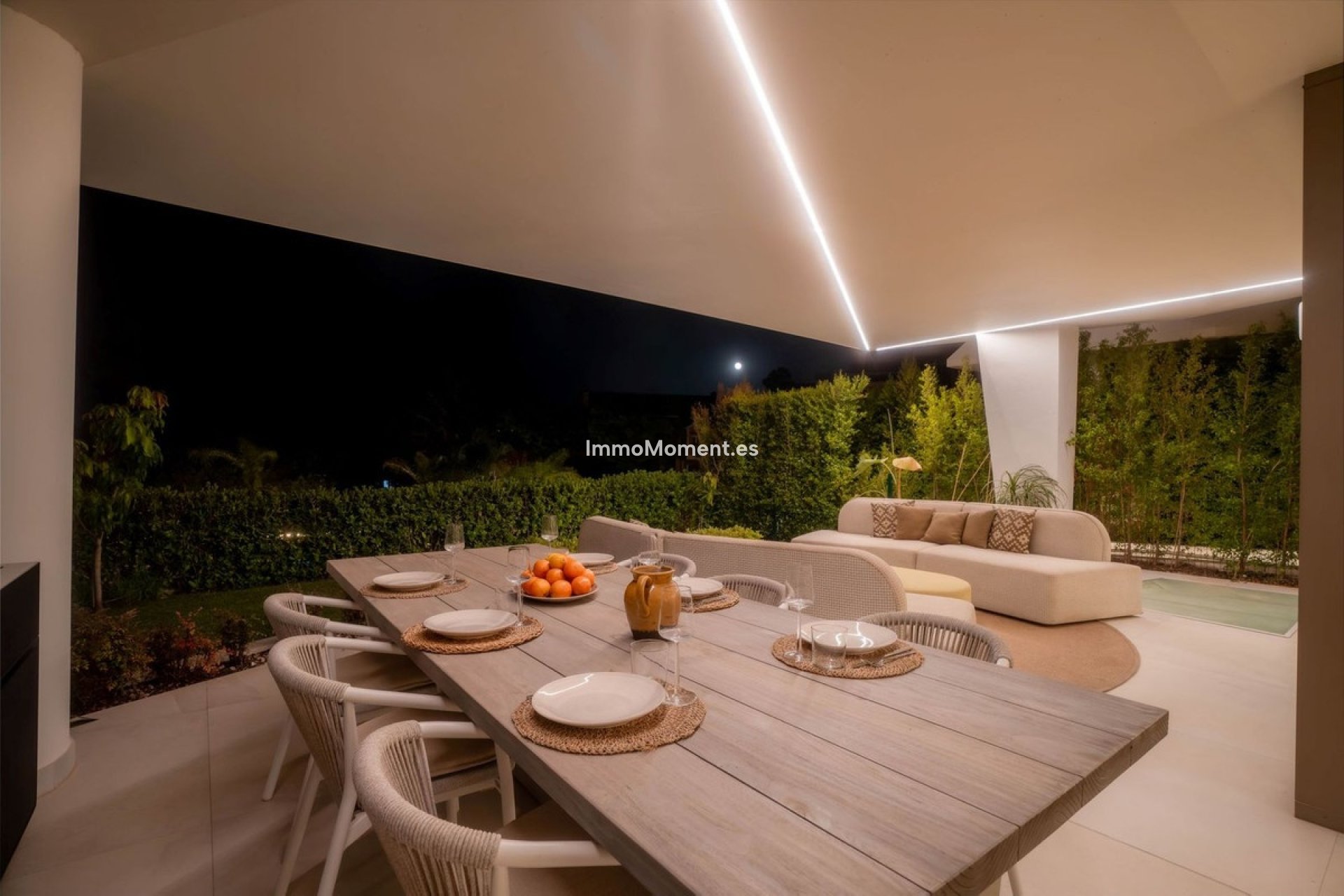 Resale - Detached villa - Marbella - Nueva Andalucía
