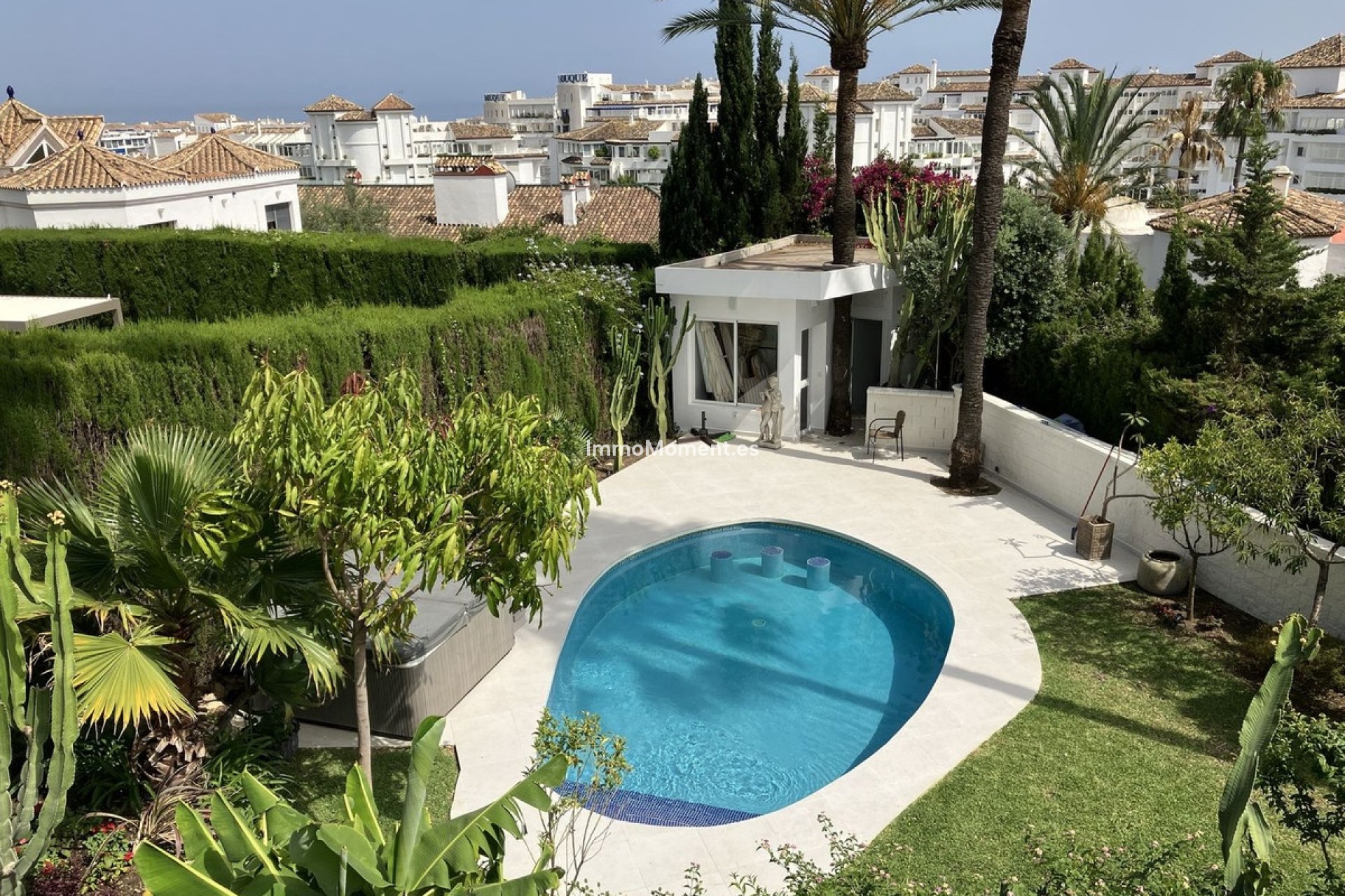 Resale - Detached villa - Marbella - Puerto Banús
