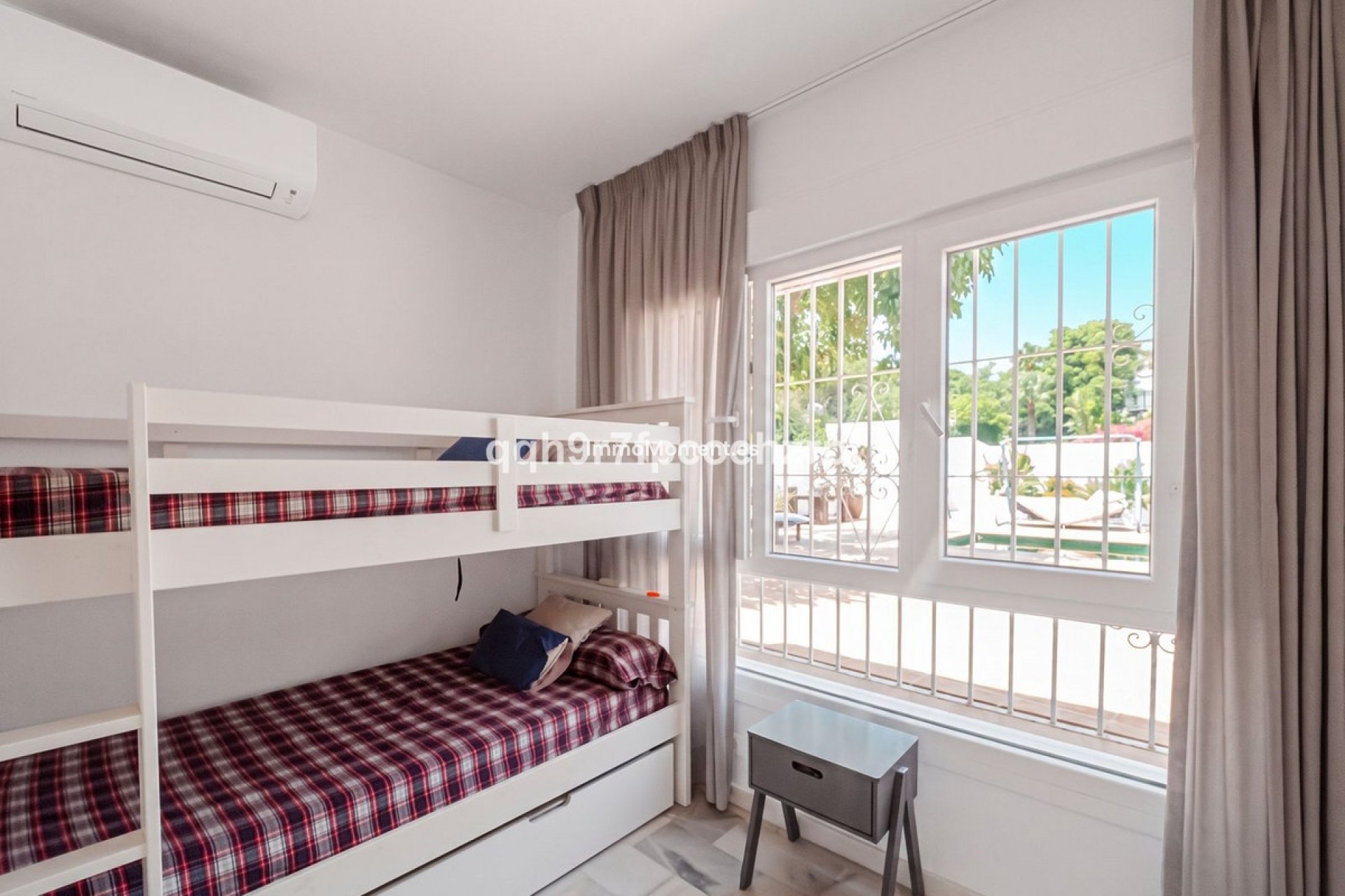 Resale - Detached villa - Marbella - Reserva de Marbella