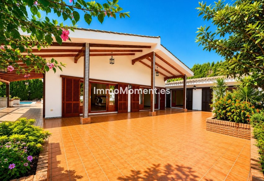 Resale - Detached villa - Marbella - Río Real