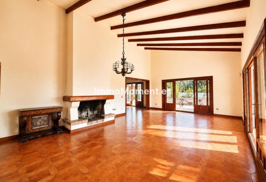 Resale - Detached villa - Marbella - Río Real