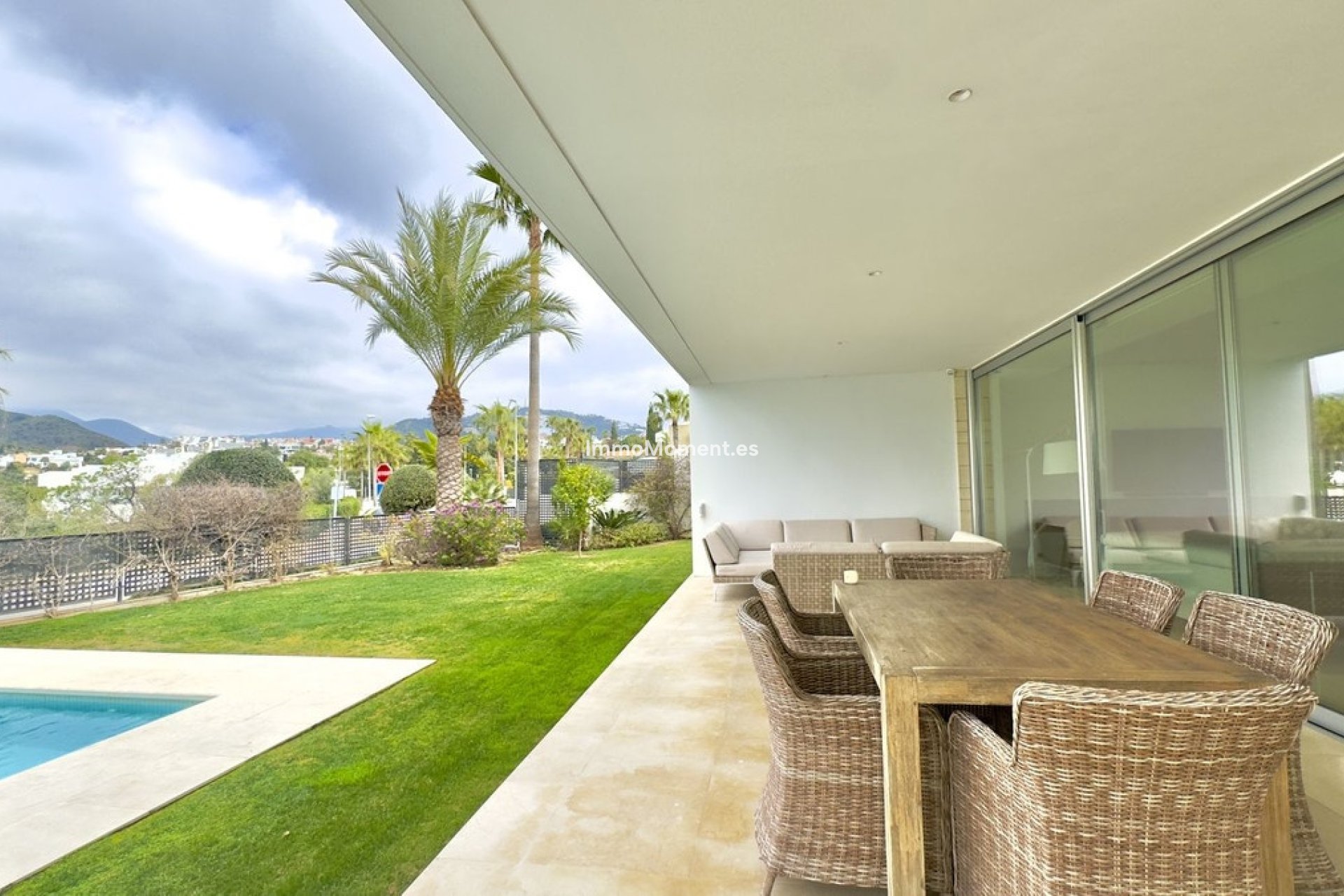 Resale - Detached villa - Marbella - Río Real