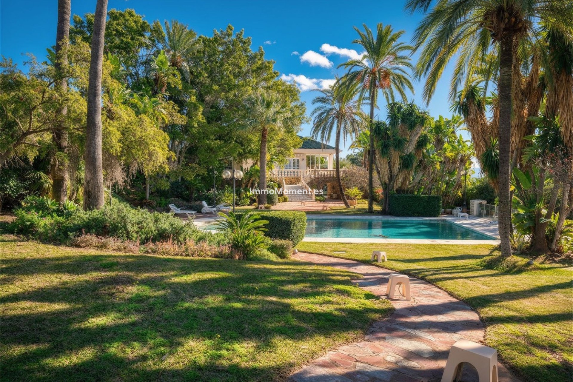 Resale - Detached villa - Marbella - Río Real