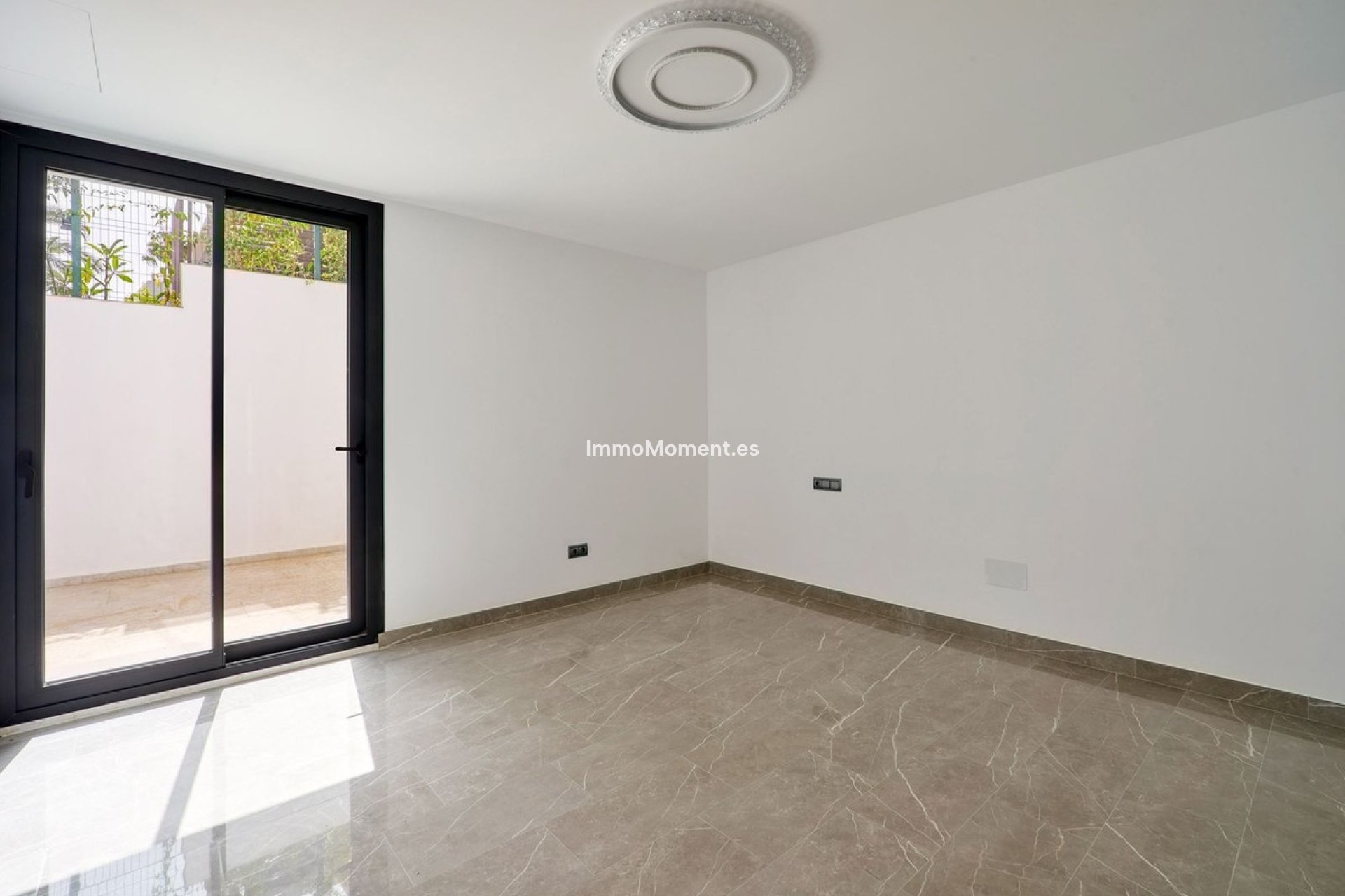 Resale - Detached villa - Marbella - Sierra Blanca