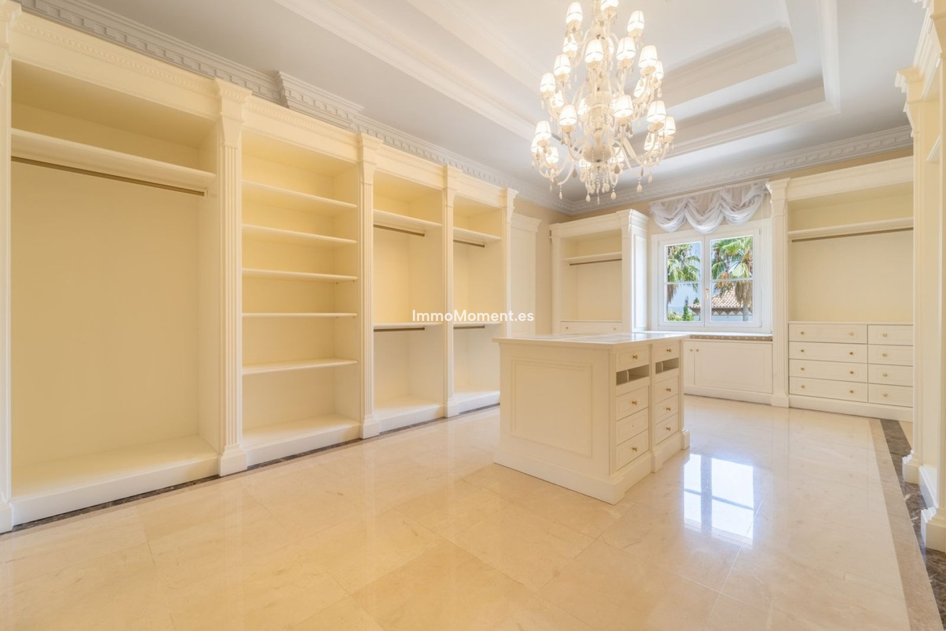 Resale - Detached villa - Marbella - Sierra Blanca
