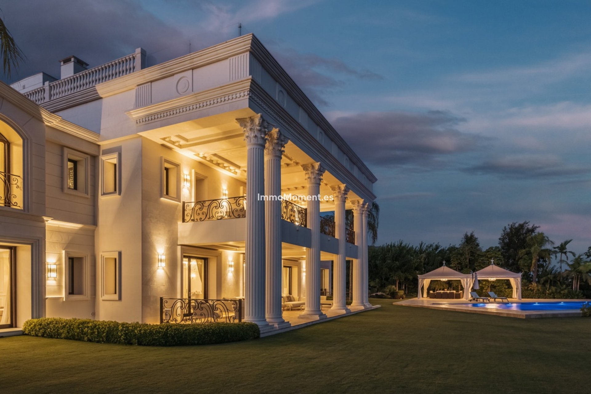 Resale - Detached villa - Marbella - Sierra Blanca