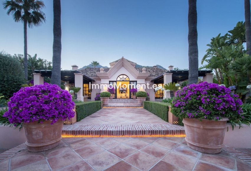 Resale - Detached villa - Marbella - Sierra Blanca