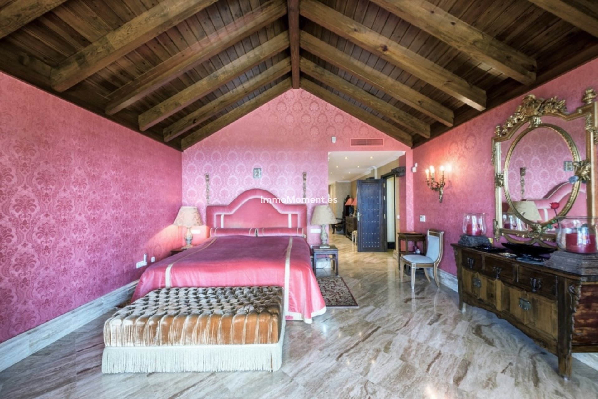 Resale - Detached villa - Marbella - Sierra Blanca