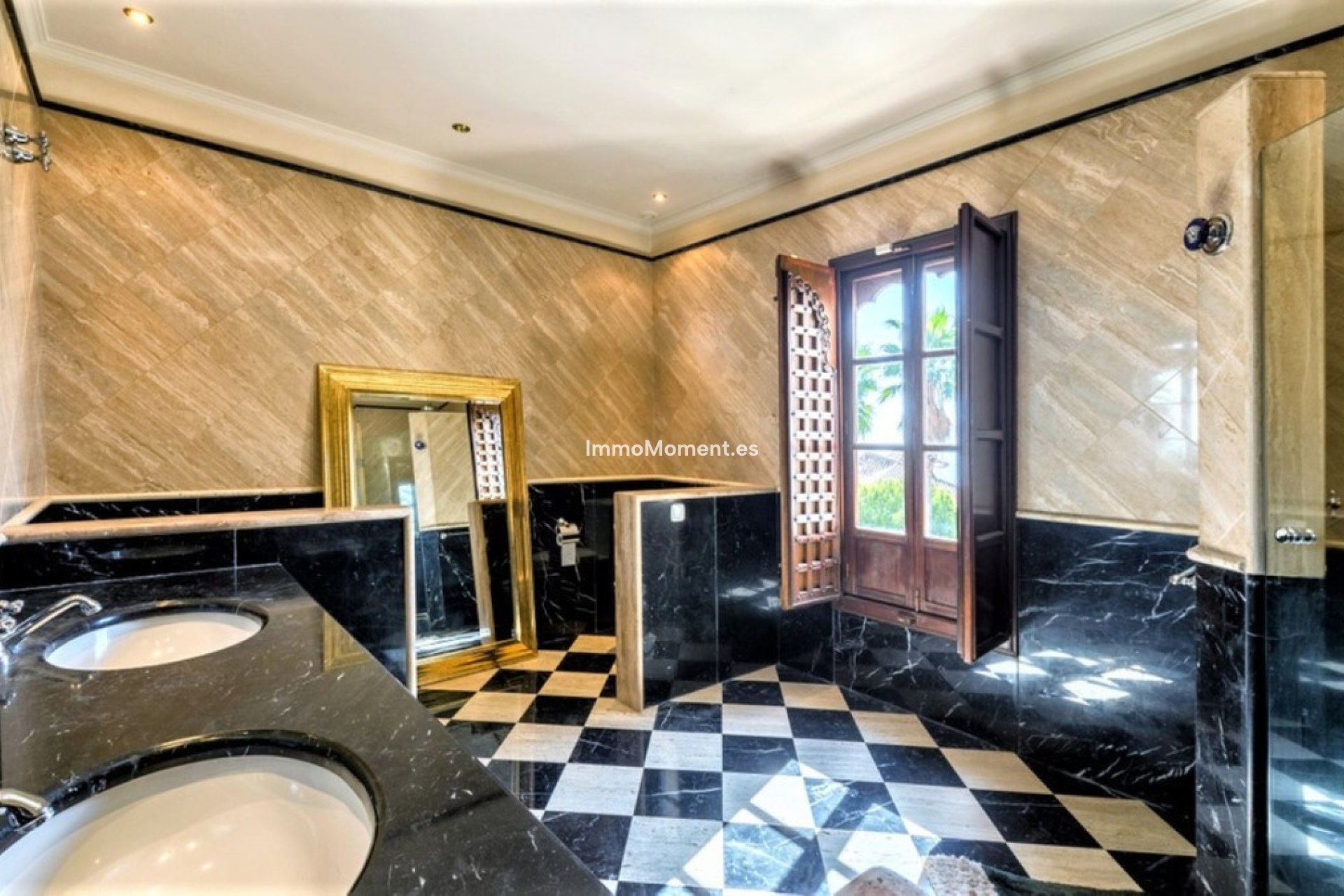 Resale - Detached villa - Marbella - Sierra Blanca