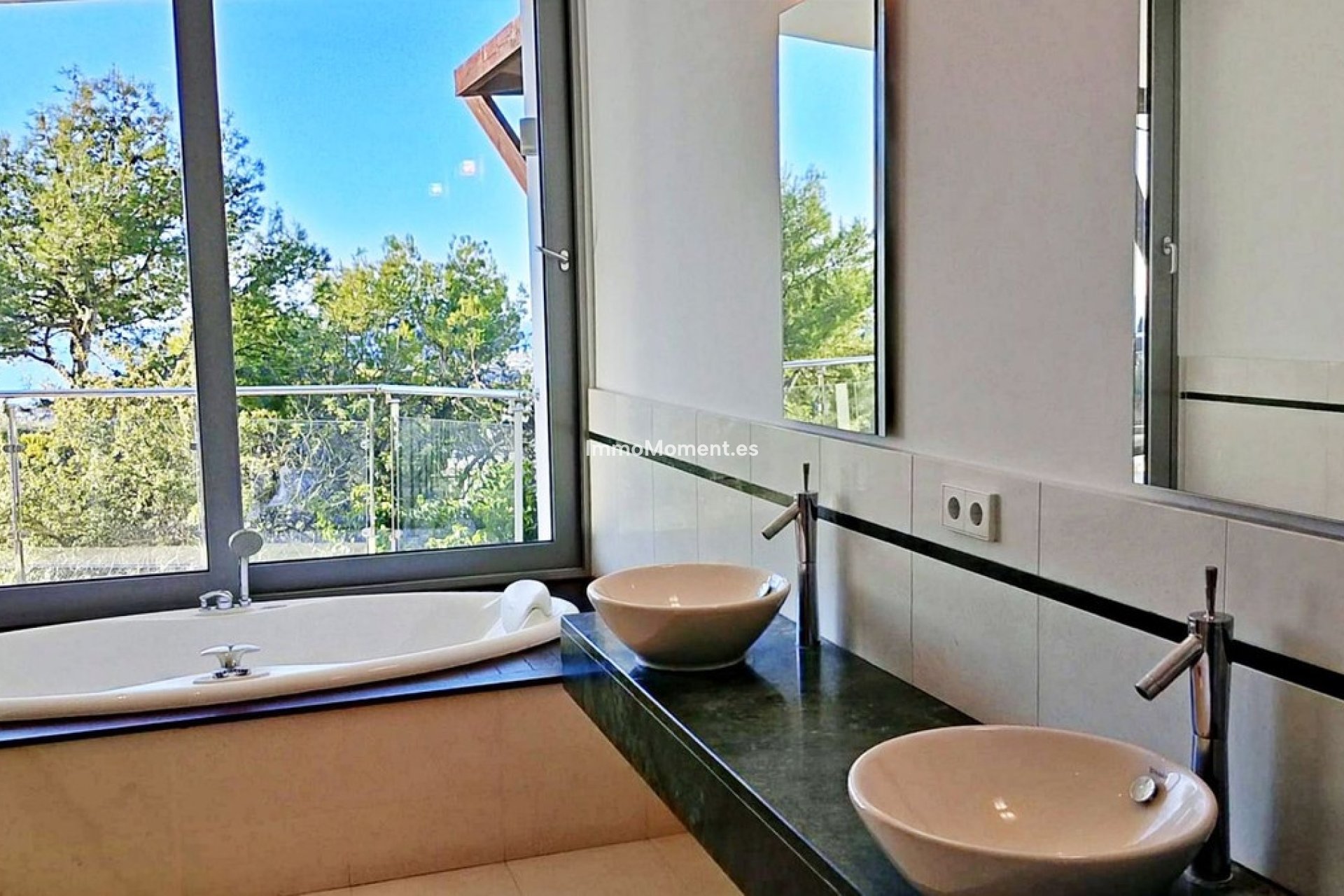 Resale - Detached villa - Marbella - Sierra Blanca