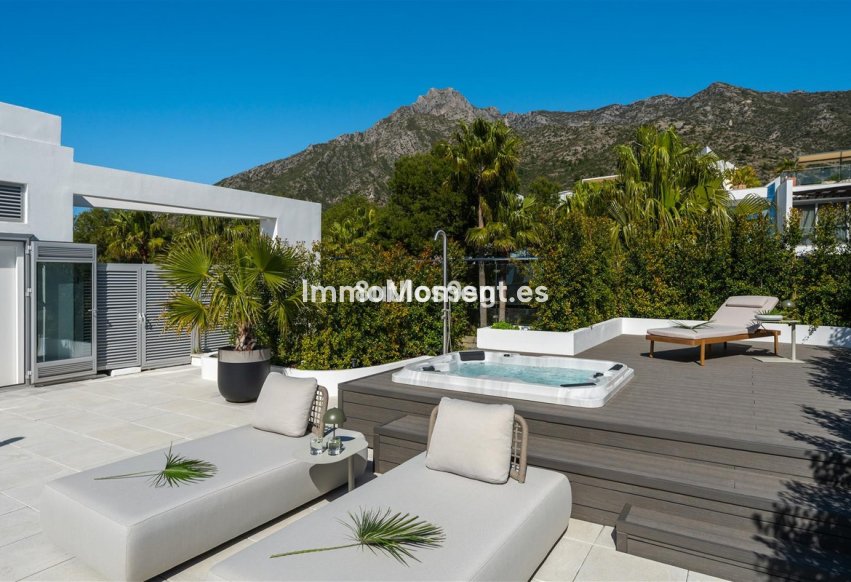 Resale - Detached villa - Marbella - Sierra Blanca