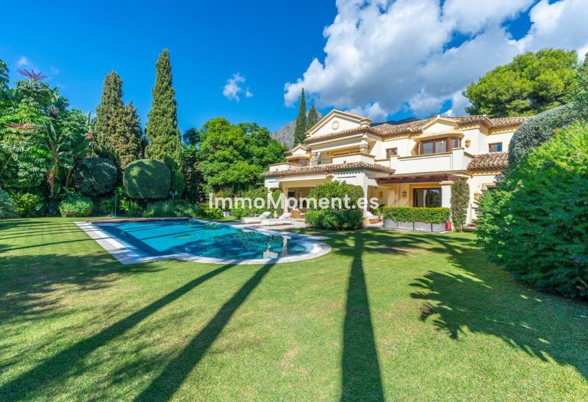Resale - Detached villa - Marbella - Sierra Blanca