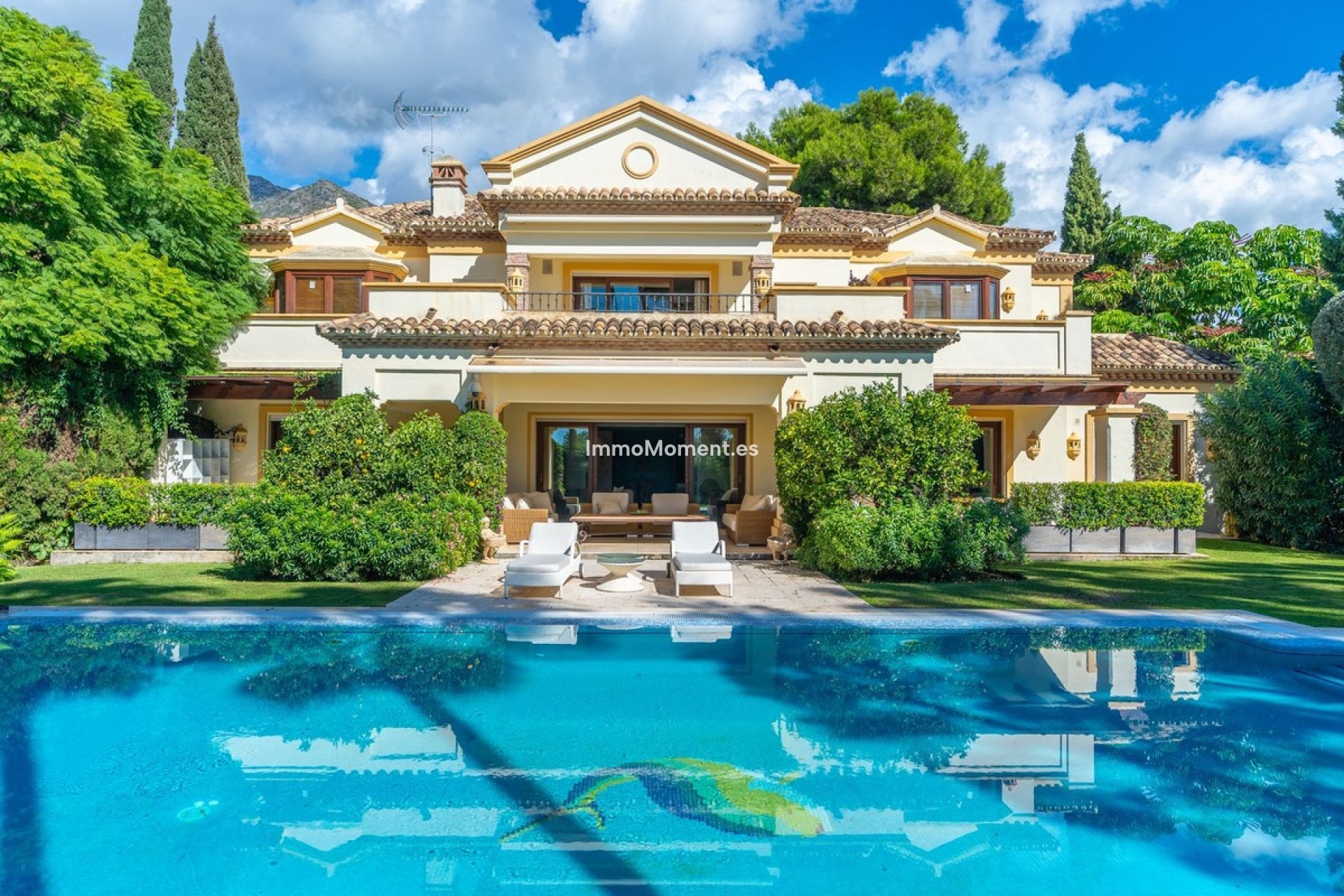 Resale - Detached villa - Marbella - Sierra Blanca