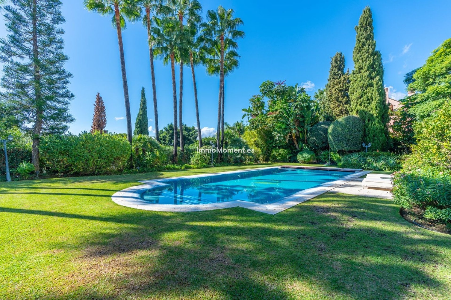 Resale - Detached villa - Marbella - Sierra Blanca