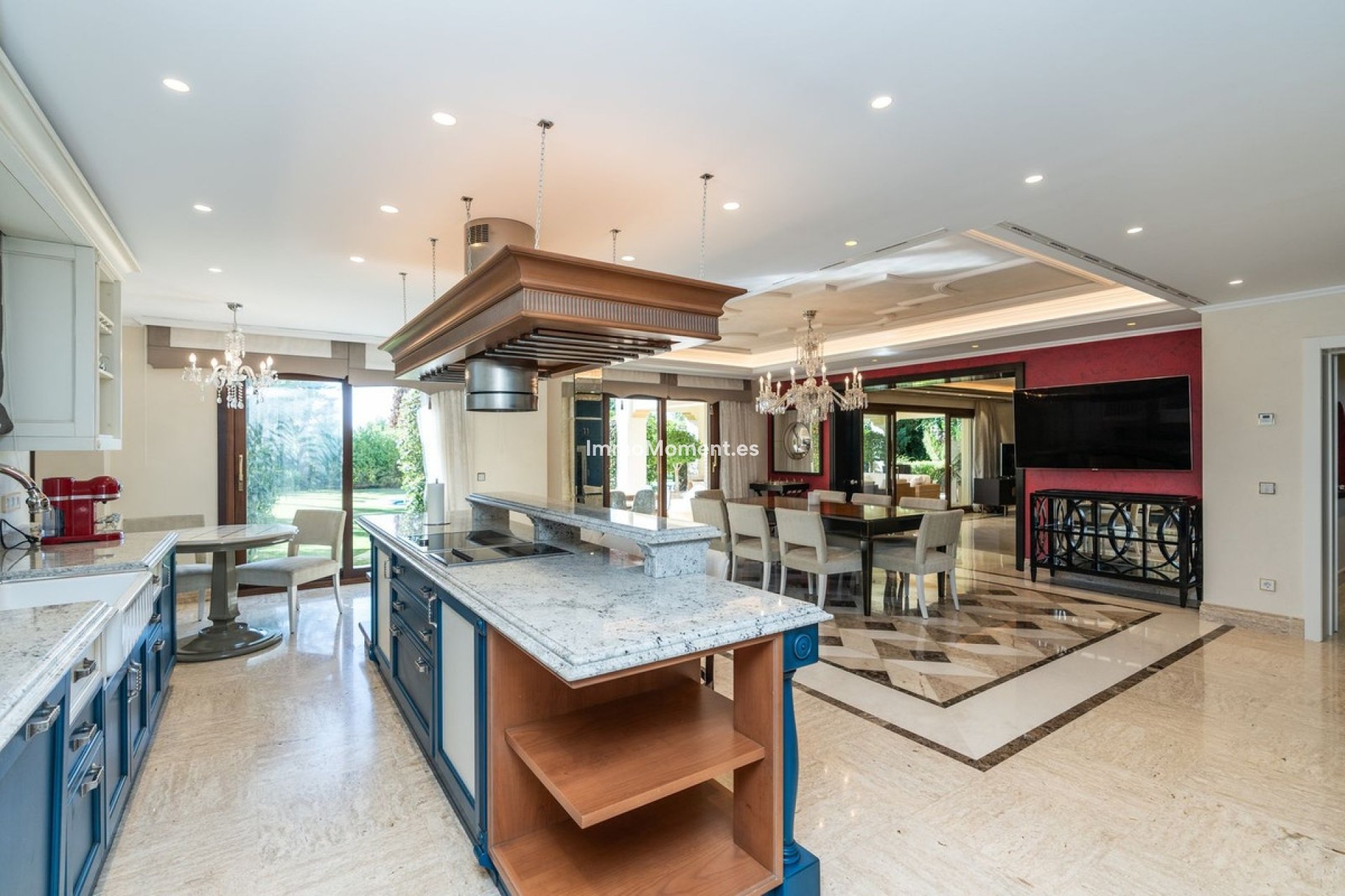 Resale - Detached villa - Marbella - Sierra Blanca