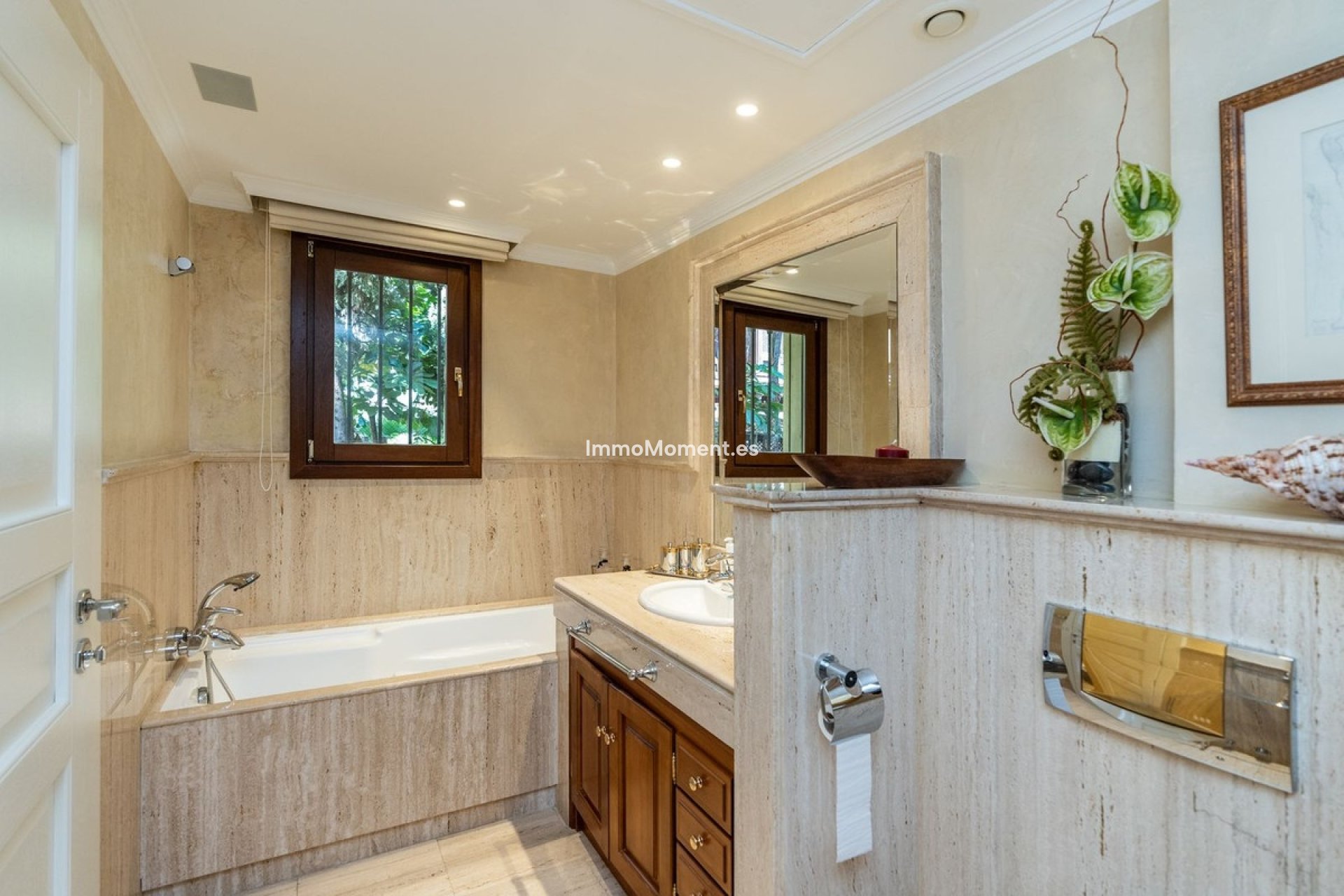 Resale - Detached villa - Marbella - Sierra Blanca