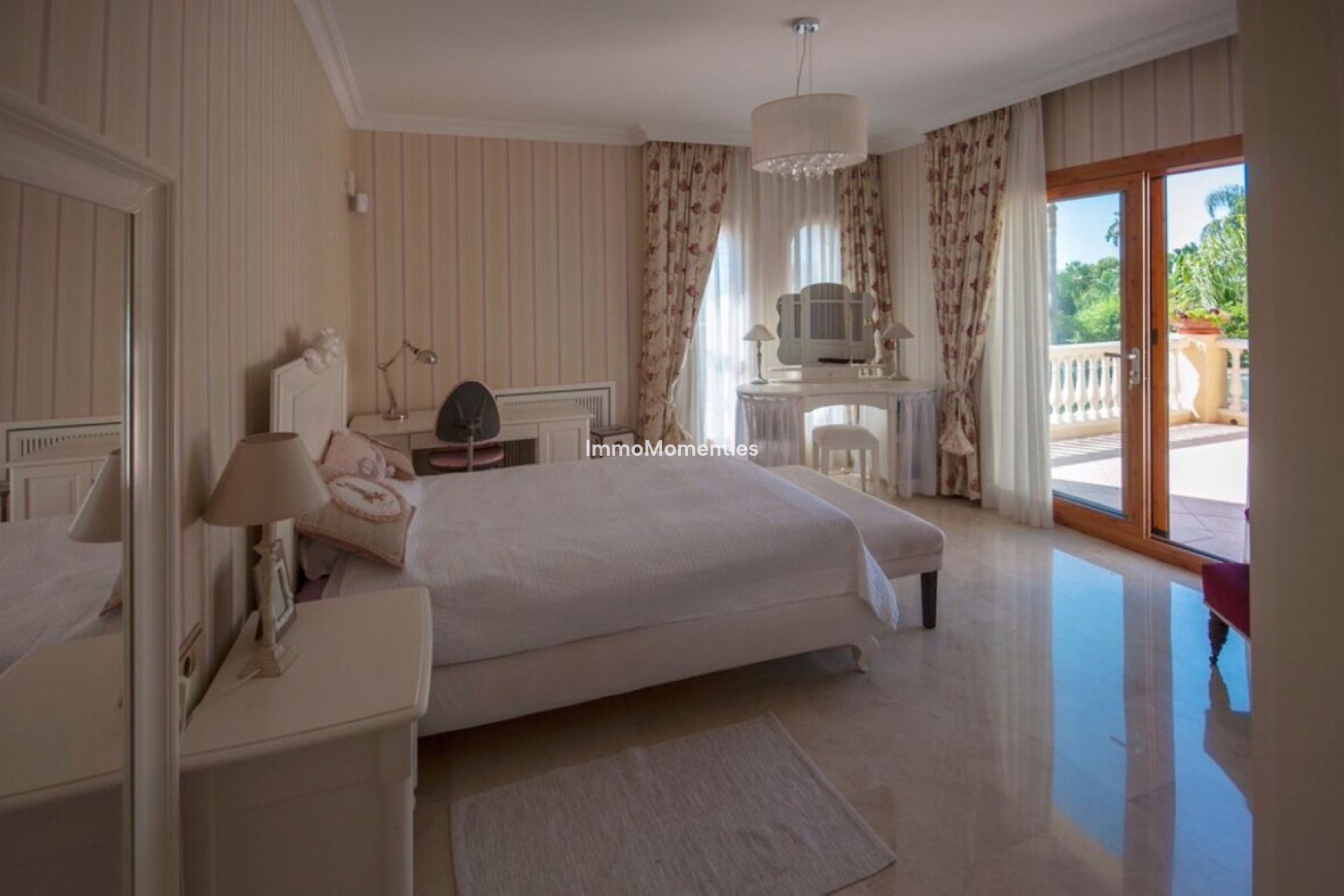 Resale - Detached villa - Marbella - Sierra Blanca