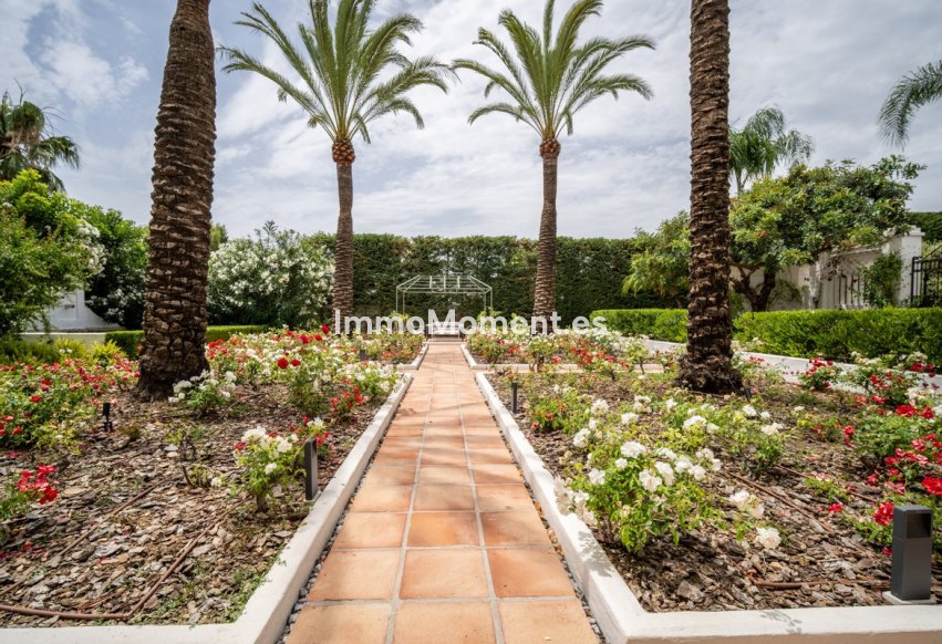 Resale - Detached villa - Marbella - Sierra Blanca