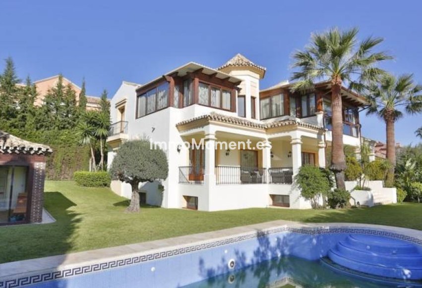 Resale - Detached villa - Marbella - Sierra Blanca