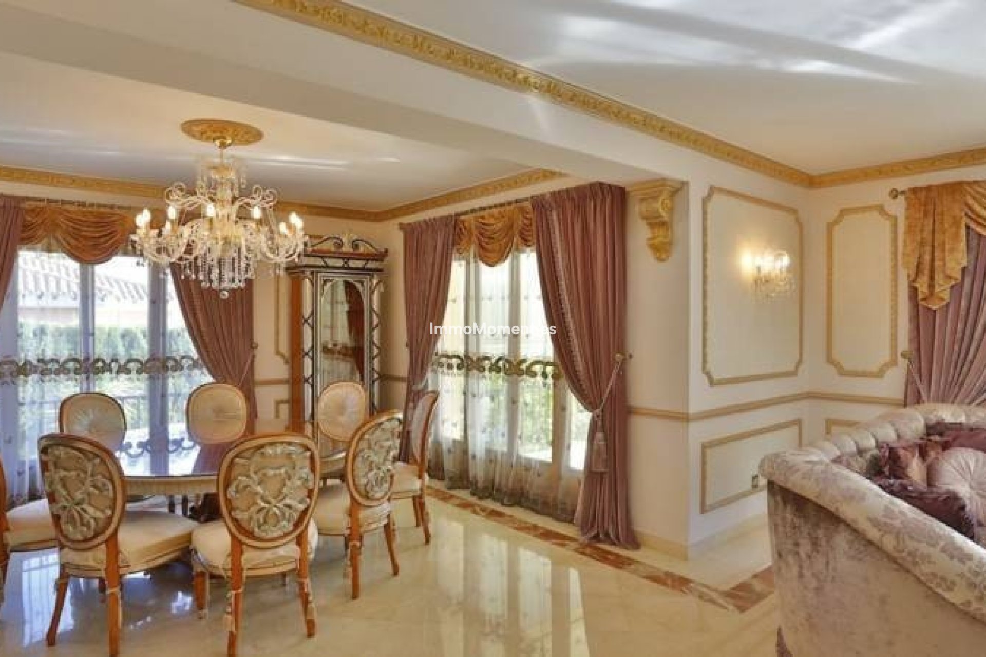 Resale - Detached villa - Marbella - Sierra Blanca