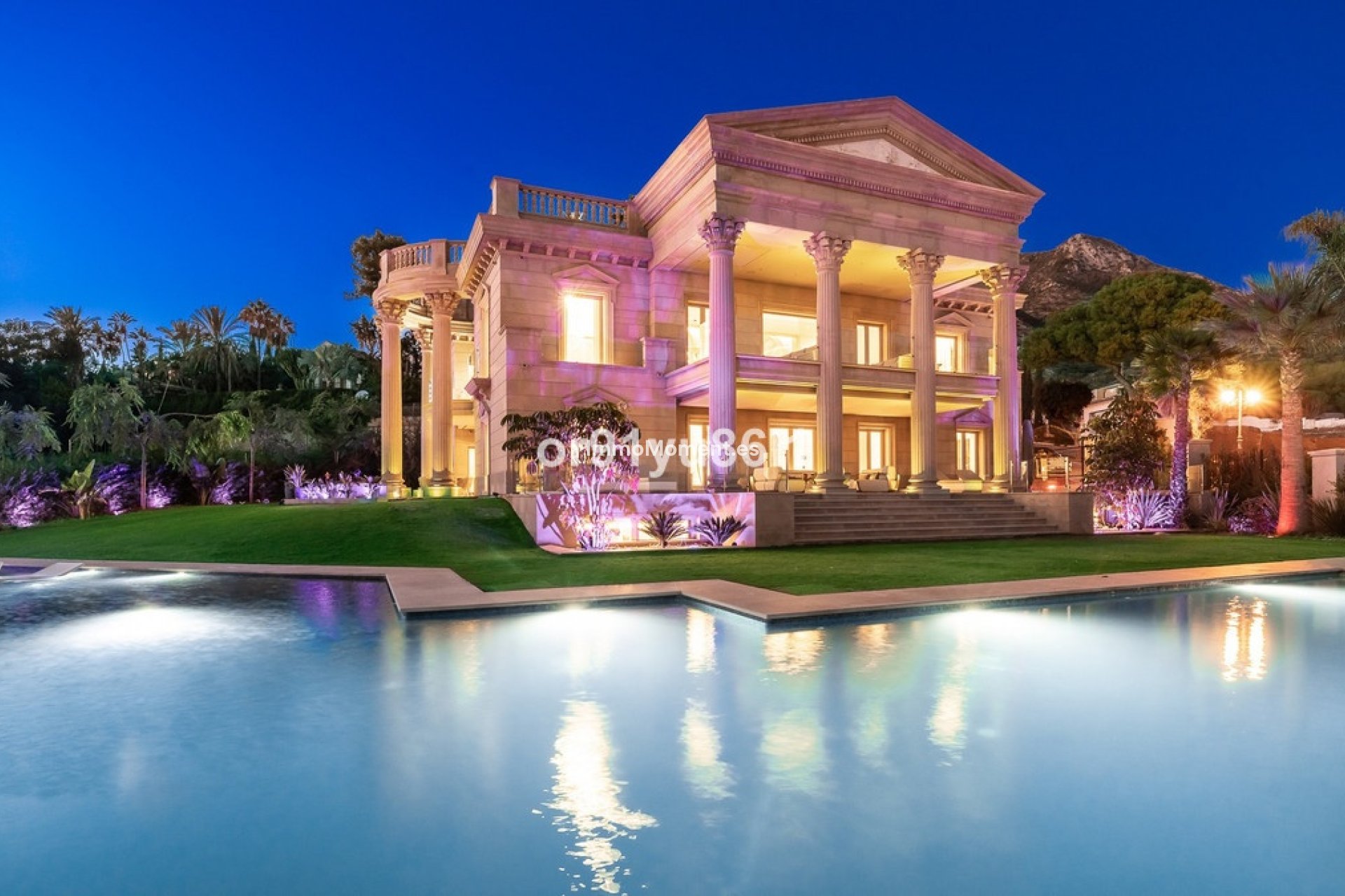 Resale - Detached villa - Marbella - Sierra Blanca