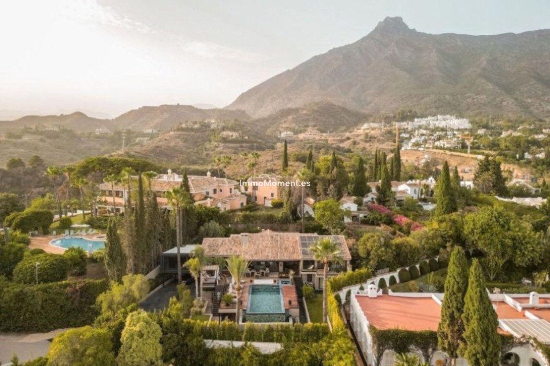 Resale - Detached villa - Marbella - The Golden Mile