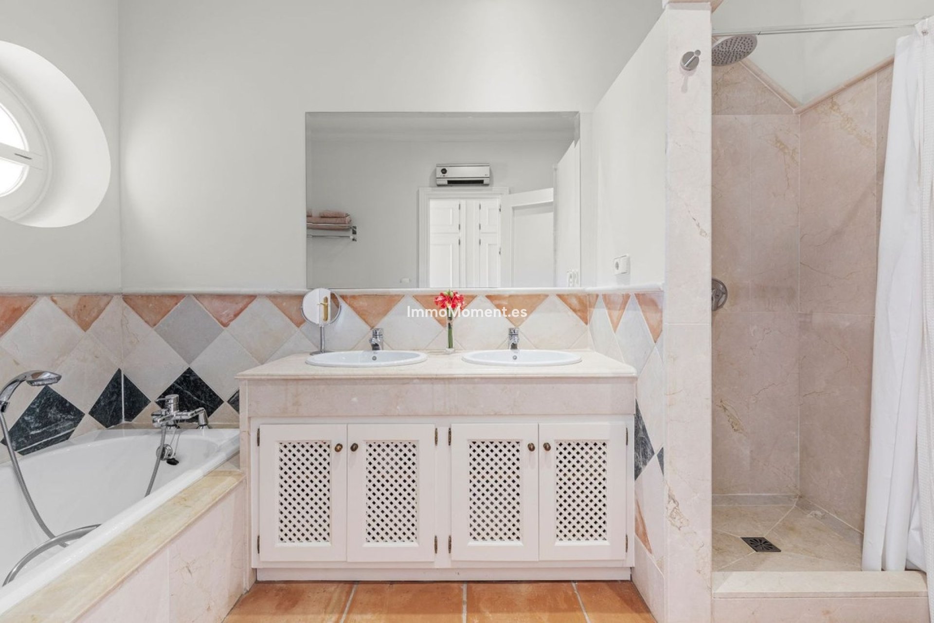 Resale - Detached villa - Marbella - The Golden Mile