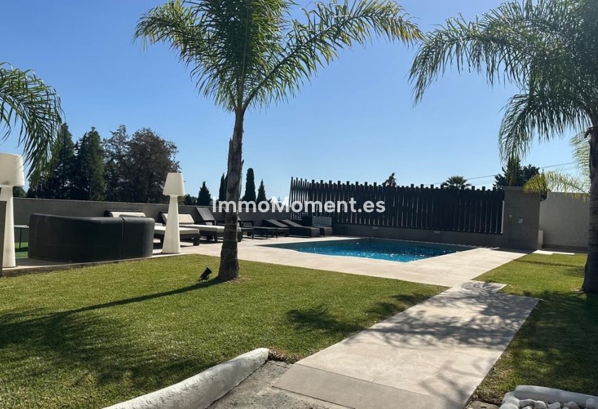 Resale - Detached villa - Marbella - Valle del Sol