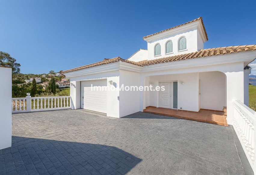 Resale - Detached villa - Mijas - Cerros del Aguila