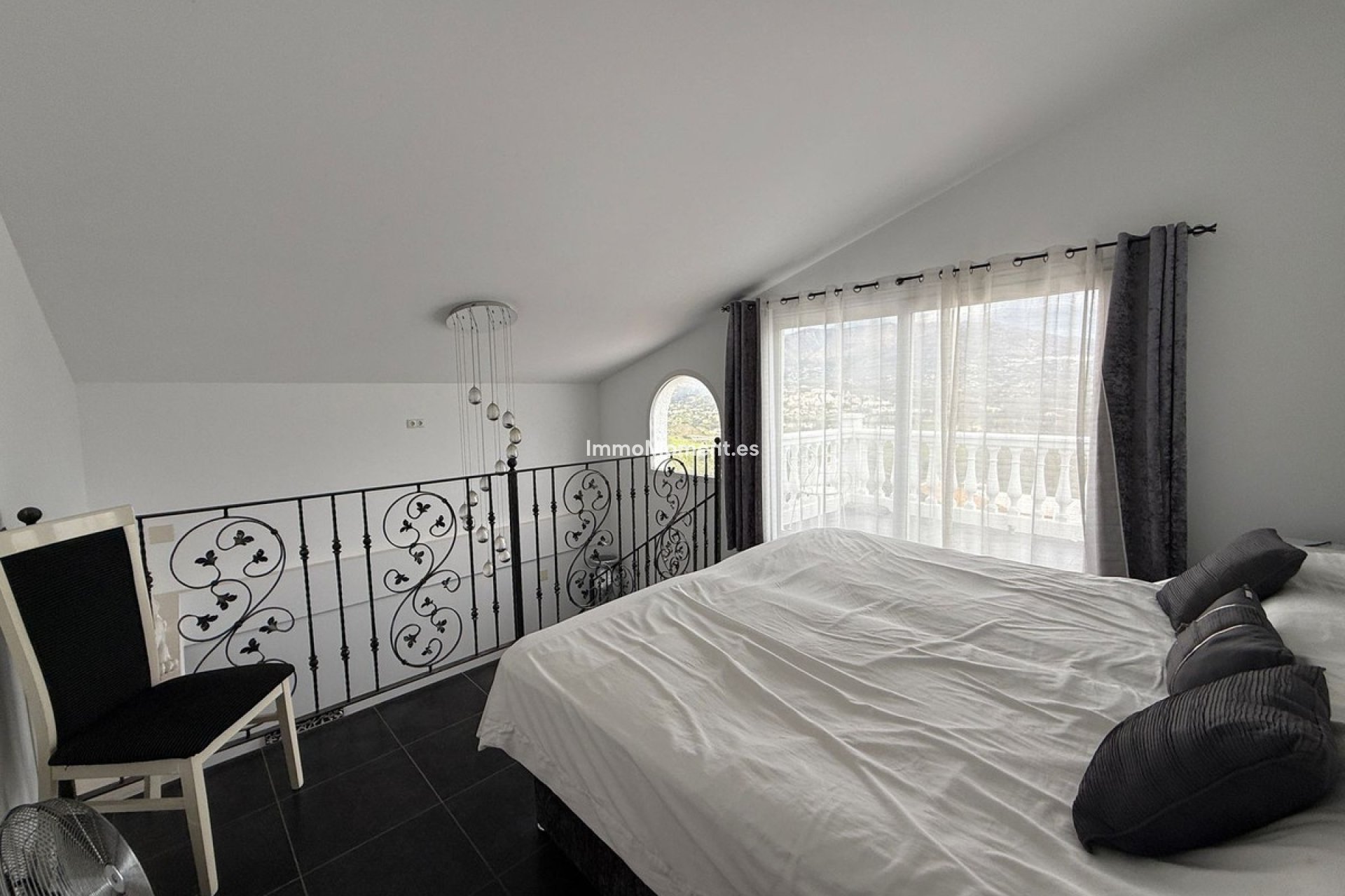 Resale - Detached villa - Mijas - Cerros del Aguila