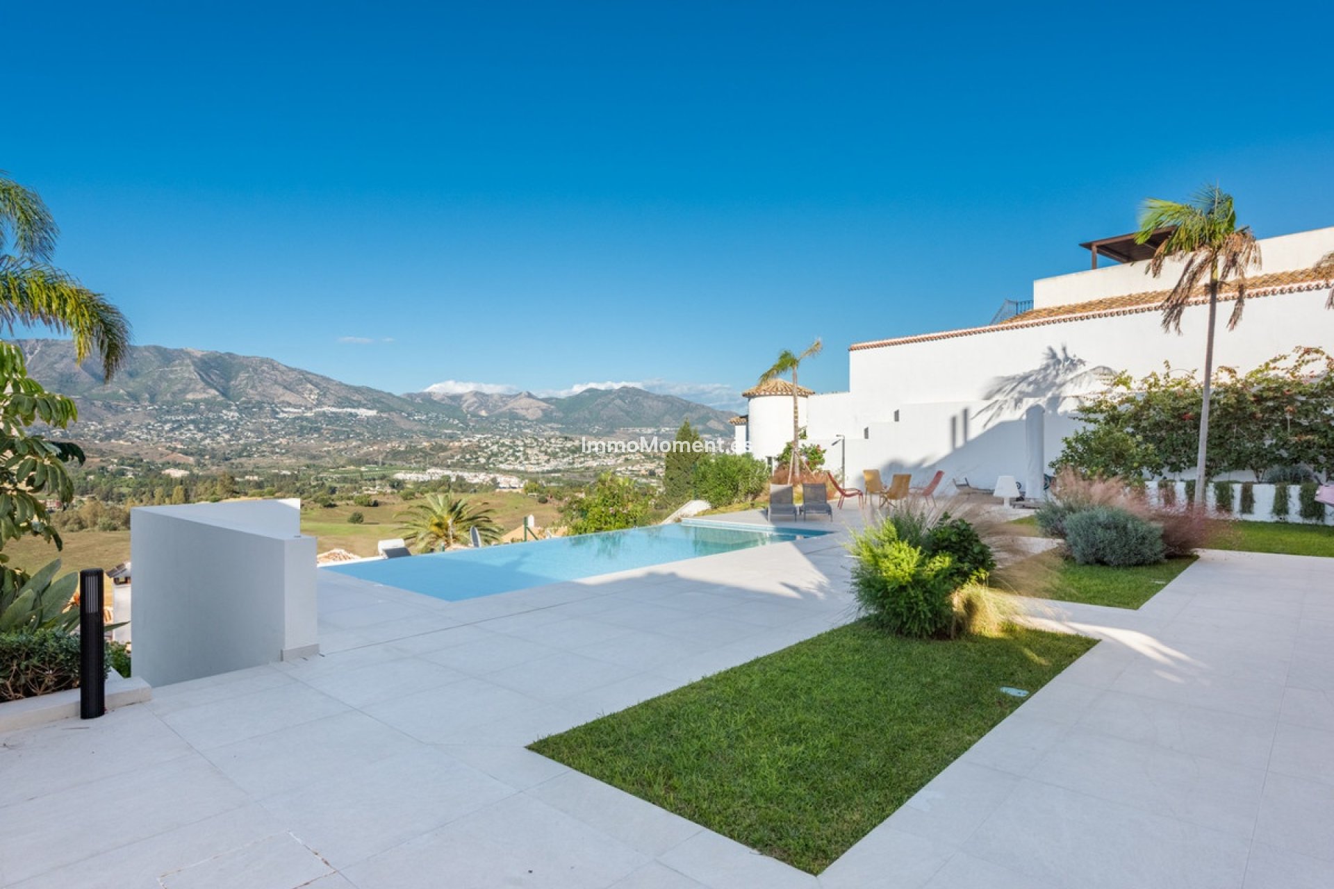 Resale - Detached villa - Mijas - Cerros del Aguila
