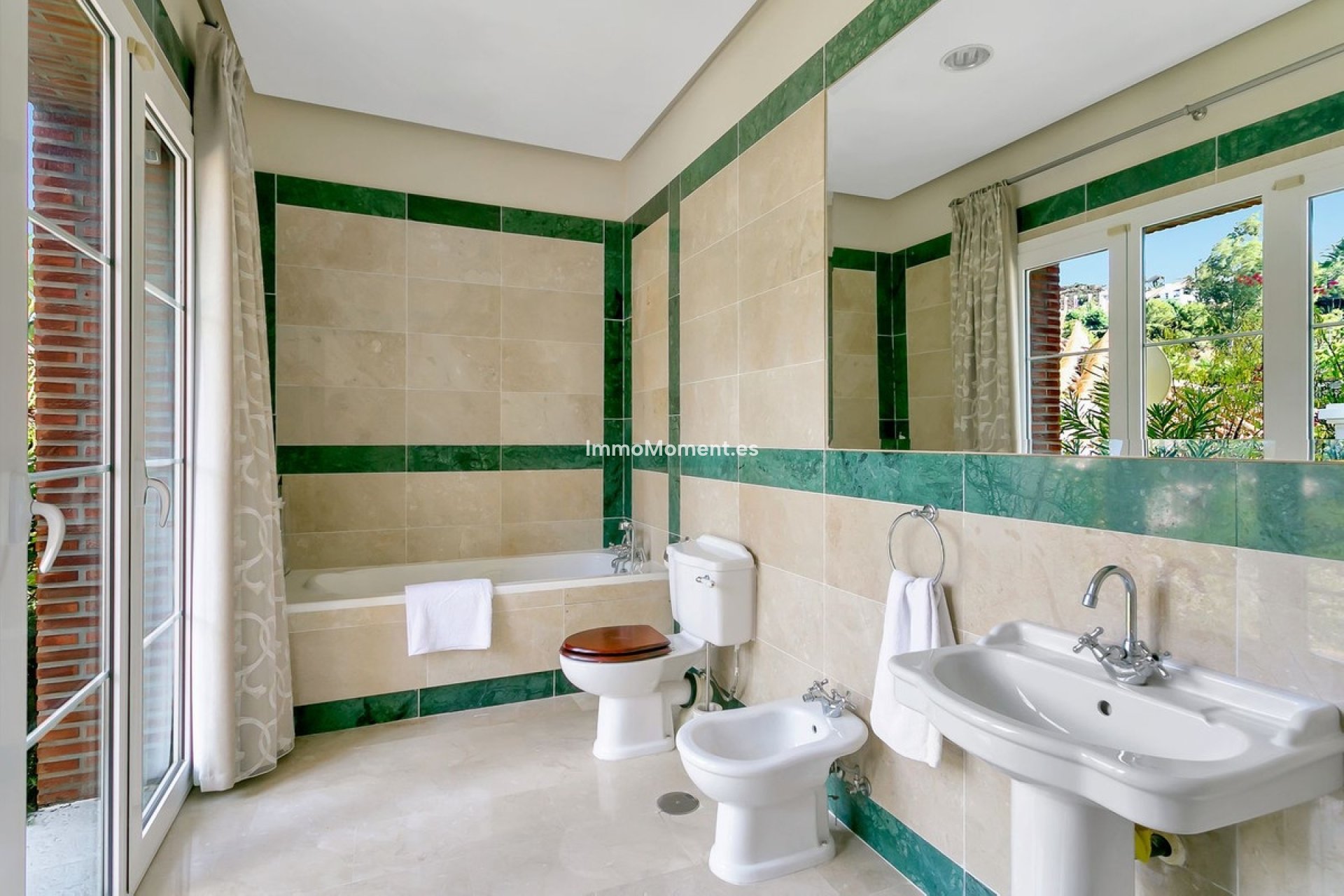 Resale - Detached villa - Mijas - La Cala Golf