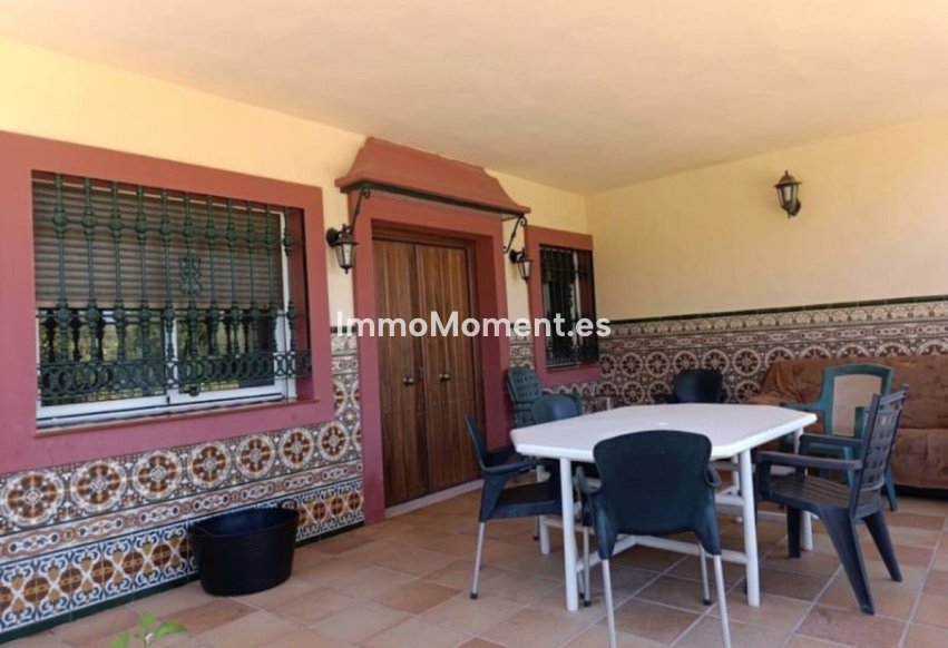 Resale - Detached villa - Ojén