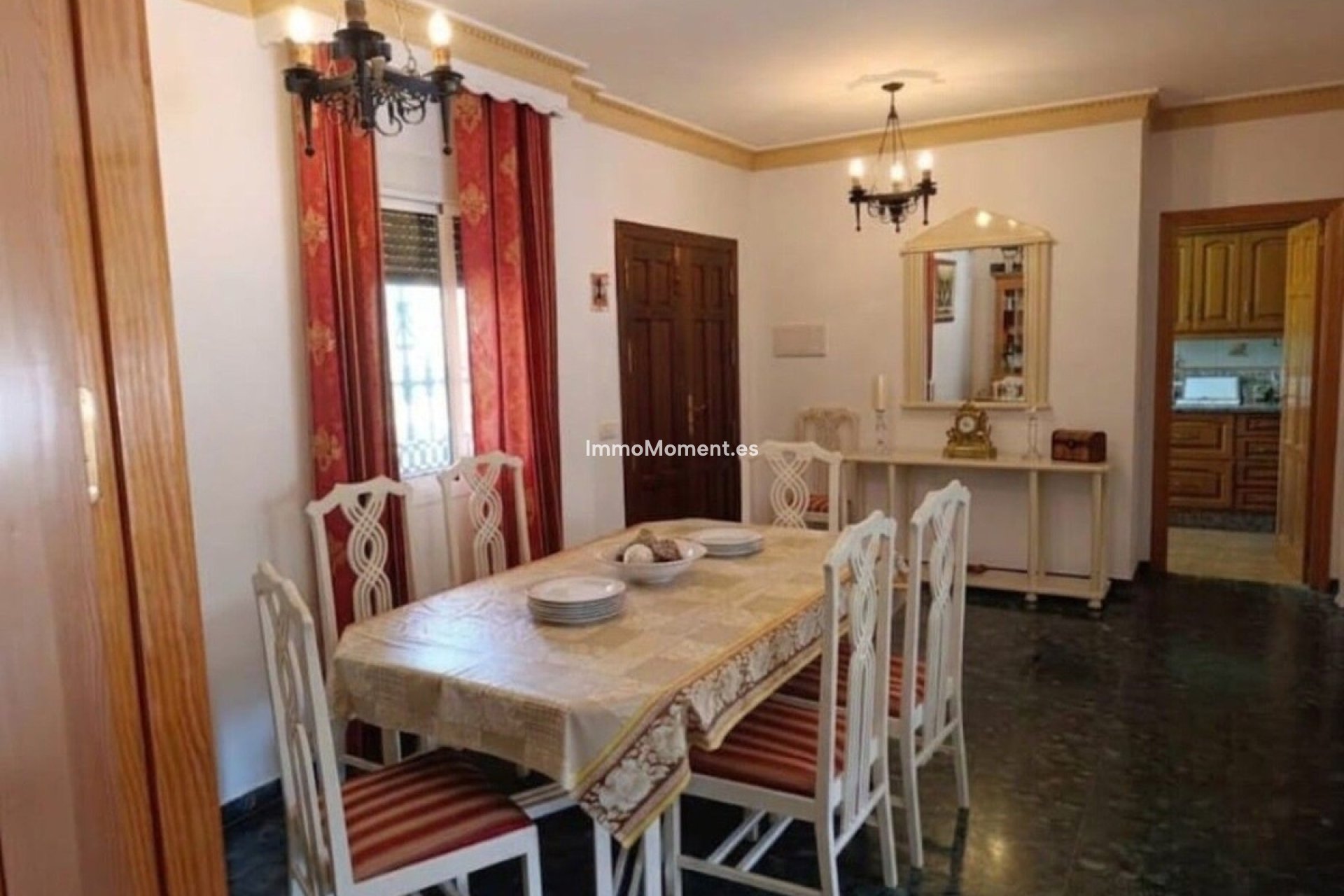 Resale - Detached villa - Ojén