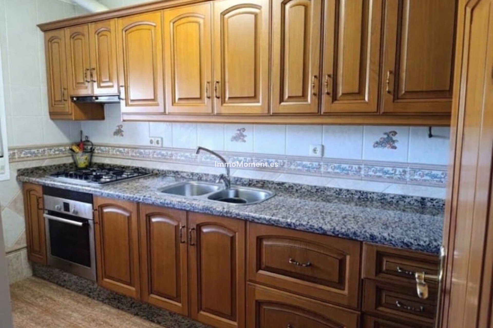 Resale - Detached villa - Ojén