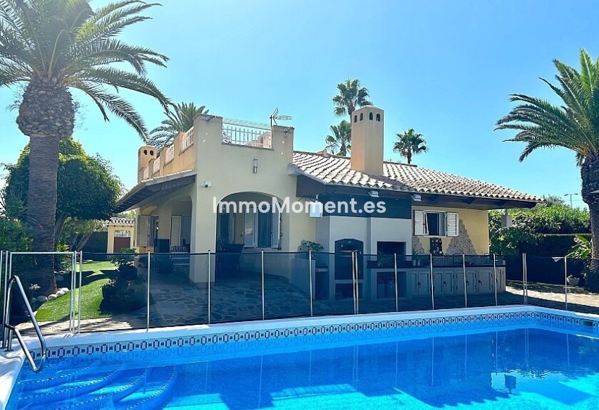 Resale - Detached villa - Orihuela - Cabo roig - La Zenia
