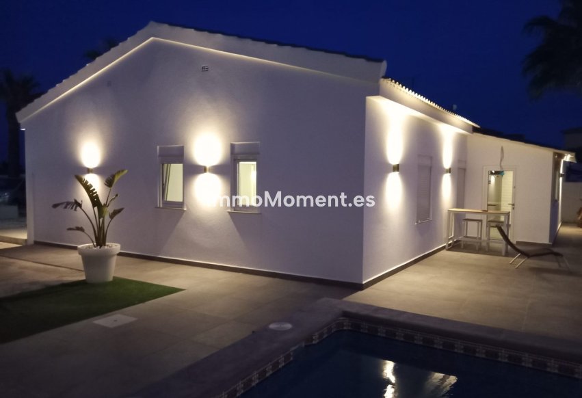 Resale - Detached villa - Orihuela - Cabo roig - La Zenia