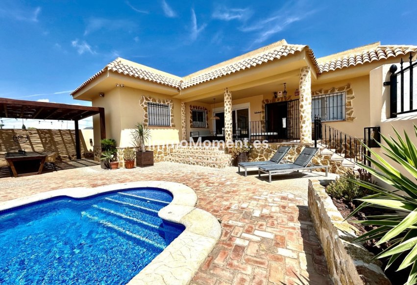Resale - Detached villa - Orihuela - Cabo roig - La Zenia