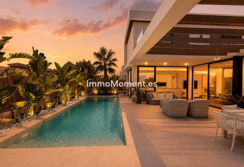 Resale - Detached villa - Orihuela - Cabo roig - La Zenia