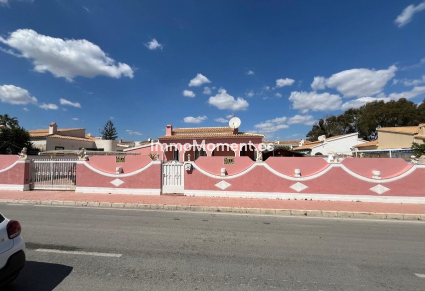 Resale - Detached villa - Orihuela - Cabo Roig