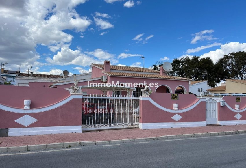Resale - Detached villa - Orihuela - Cabo Roig