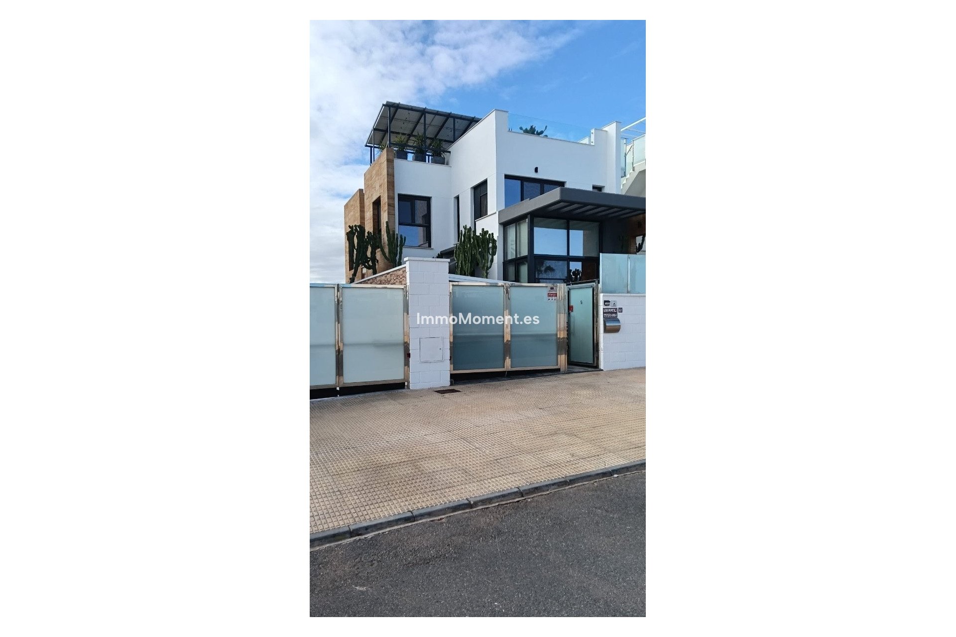 Resale - Detached villa - Orihuela Costa - Cabo roig - La Zenia