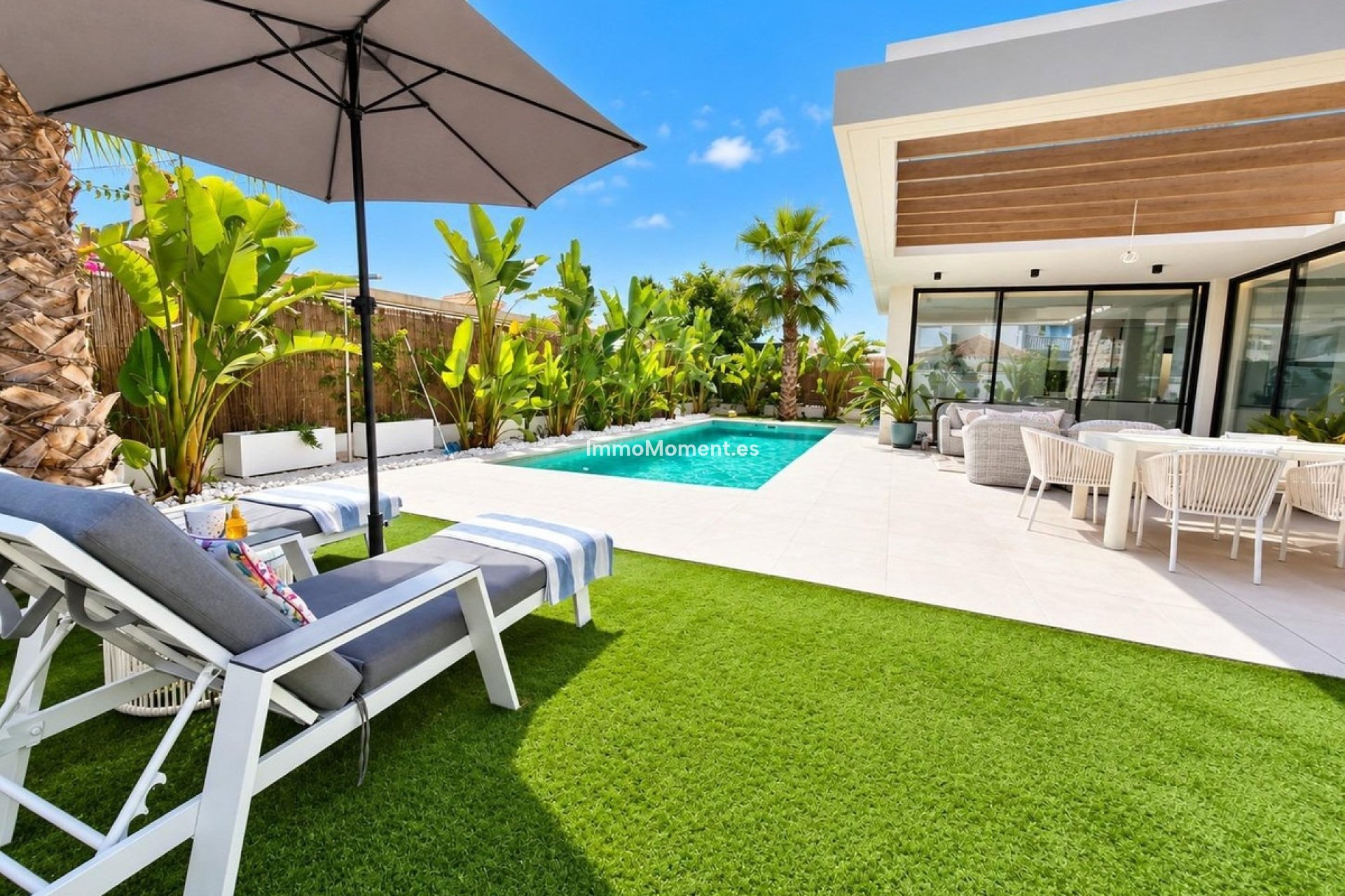 Resale - Detached villa - Orihuela Costa - Cabo roig - La Zenia