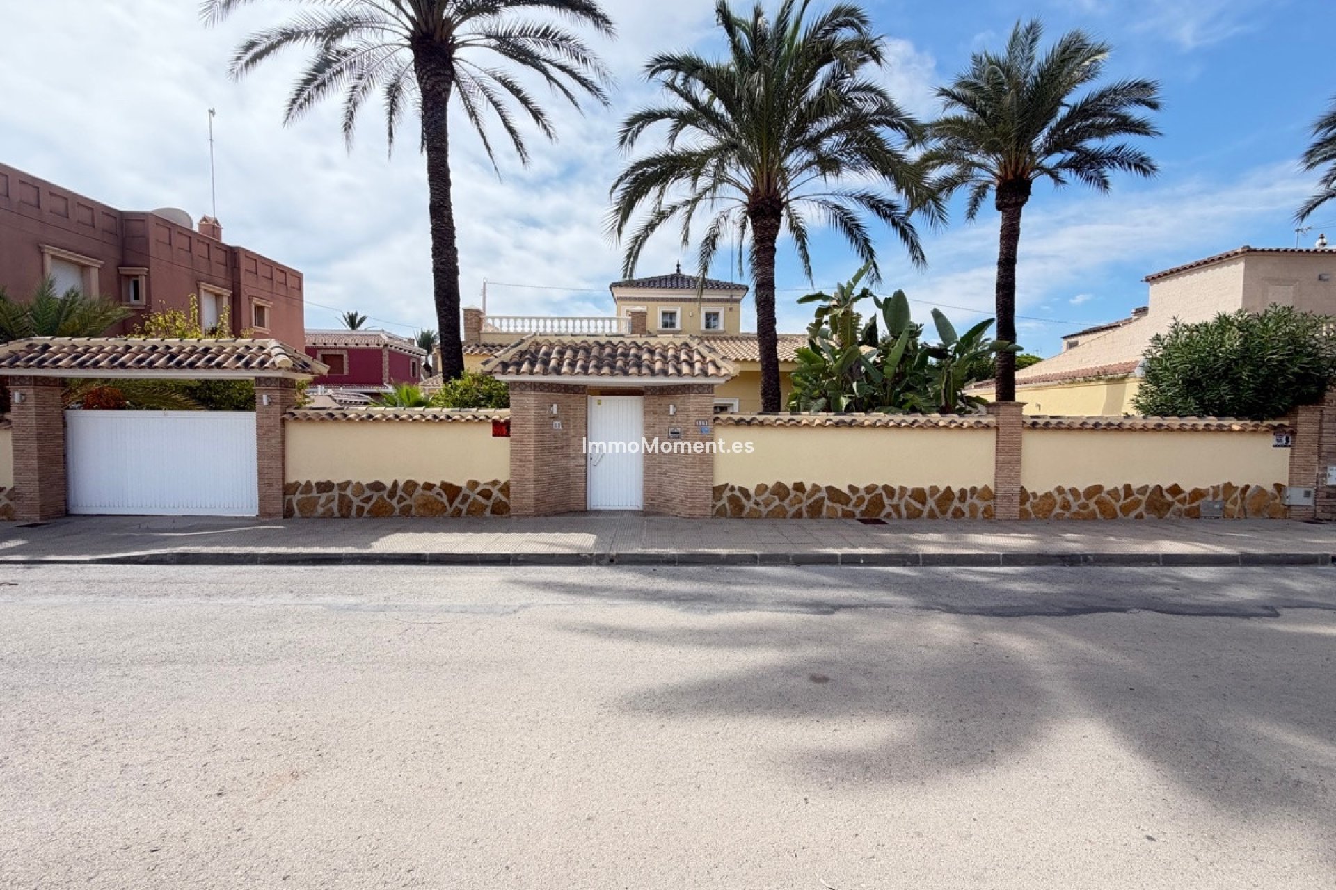 Resale - Detached villa - Orihuela Costa - Cabo roig - La Zenia