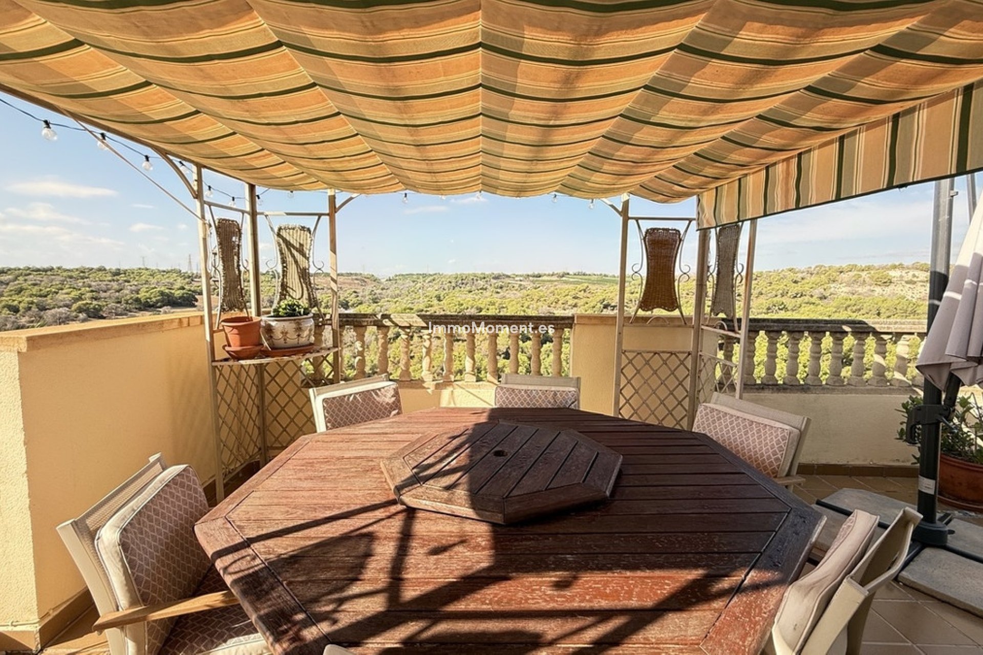 Resale - Detached villa - Orihuela Costa - Villamartín