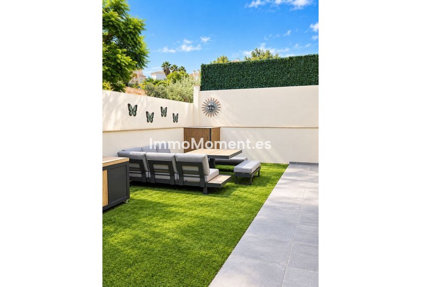 Resale - Detached villa - Orihuela Costa - Villamartín