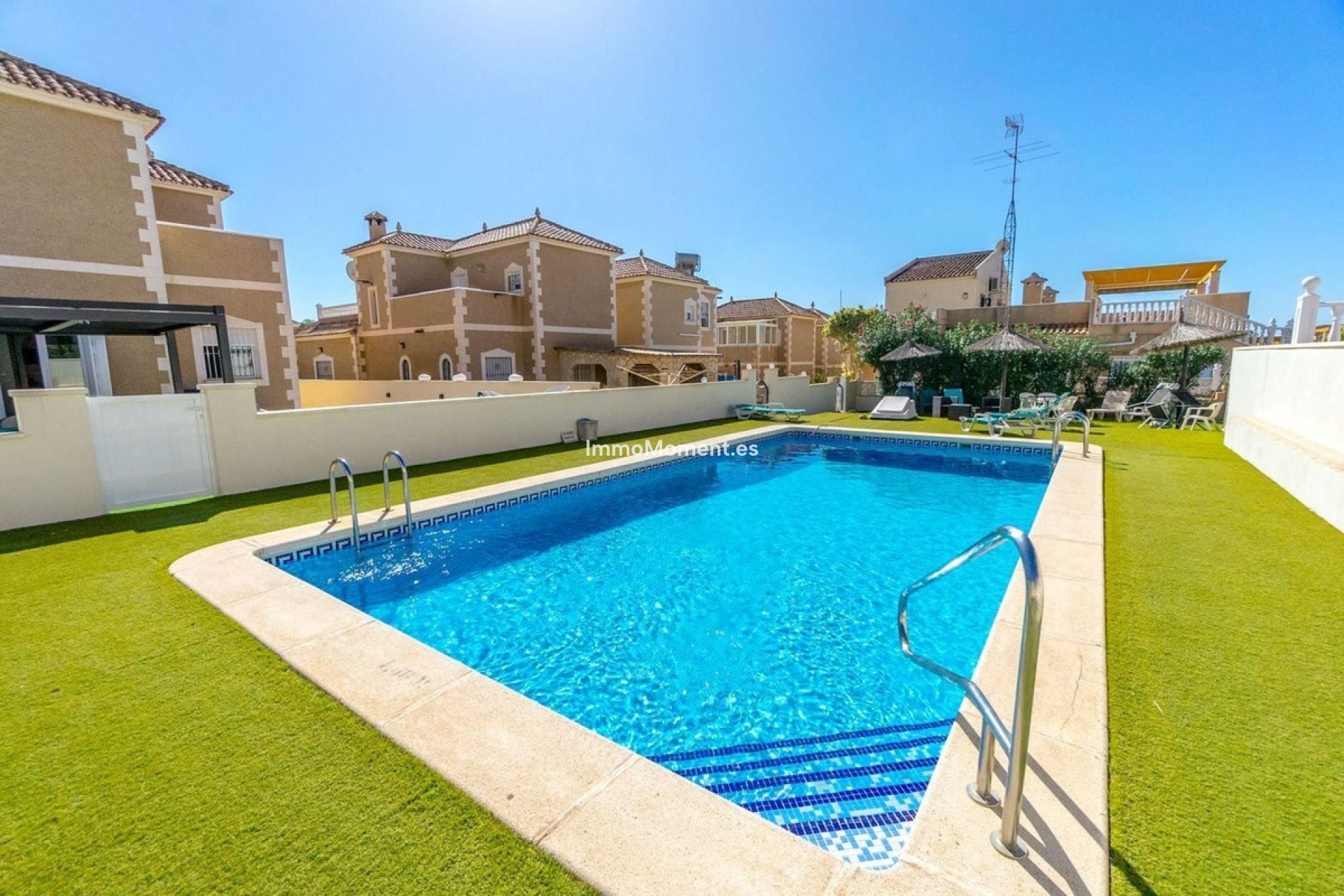 Resale - Detached villa - Orihuela Costa - Villamartín