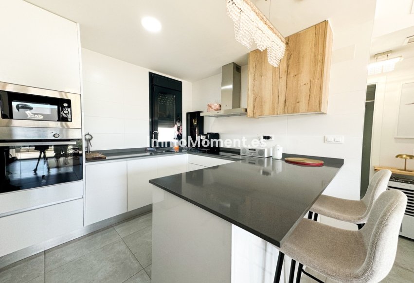 Resale - Detached villa - Orihuela Costa - Villamartín